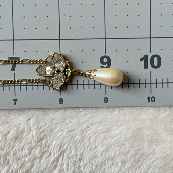 1928 JEWELRY CO | Vintage | Faux Pearl Drop Clear Rhinestone Y - Shape Necklace - Picture 14 of 16